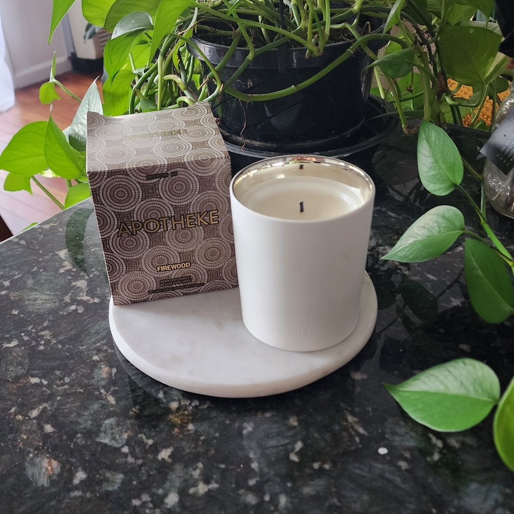 Apotheke Firewood Candle